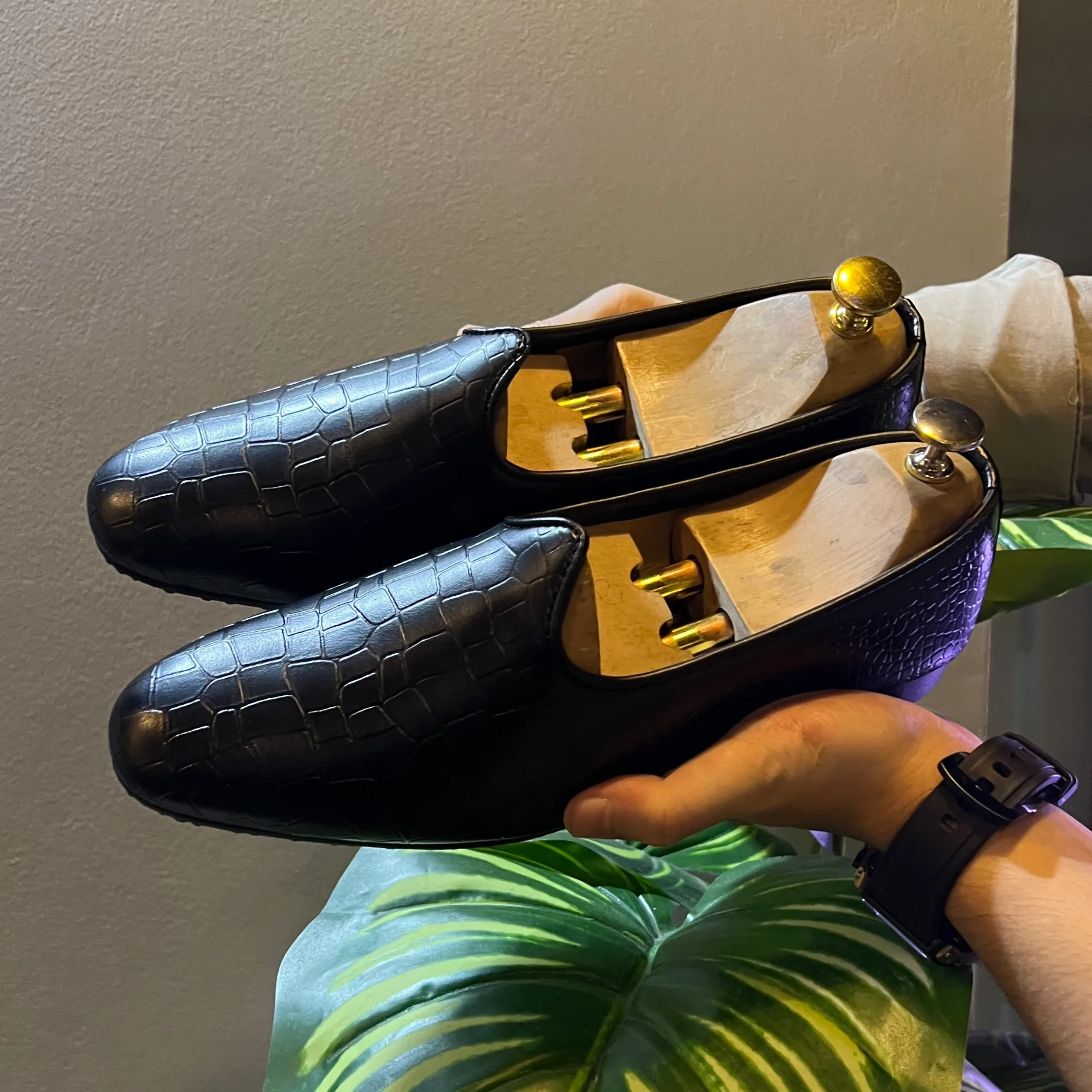 Crocodile Black Moojari Tassel - Image 5